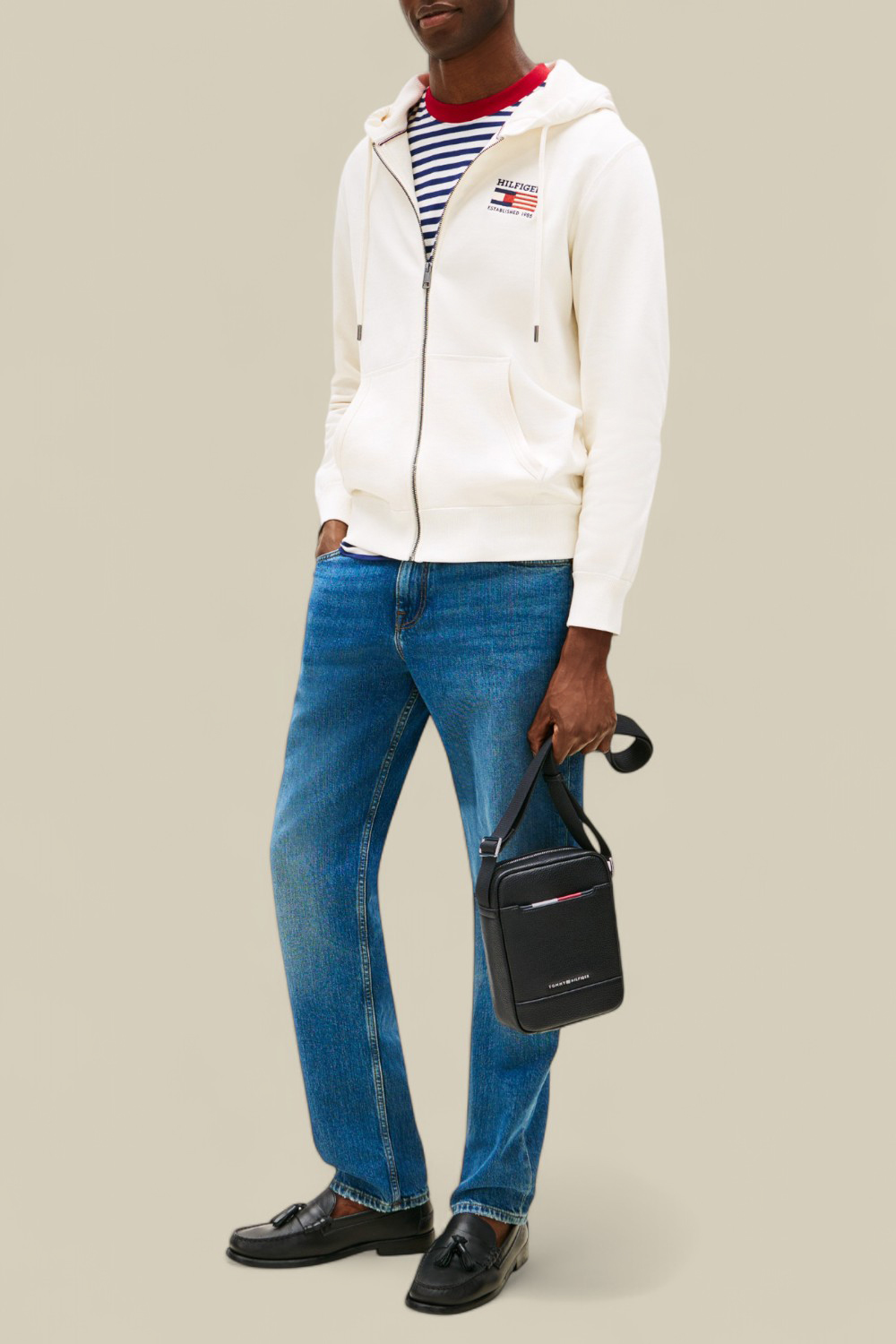 תמונת כל הלוק של תיק קרוסבודי